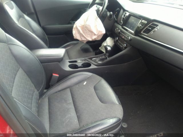 KNDCC3LC8H5042216 KIA NIRO EX