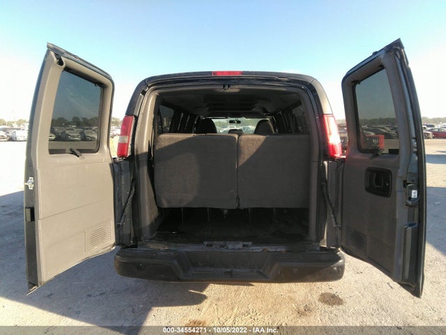 2015 Chevrolet Express, VIN: 1GAZGZFG2F1215340
