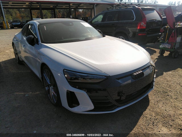 2022 Audi e-tron, VIN: WAUEJBFW5N7006012
