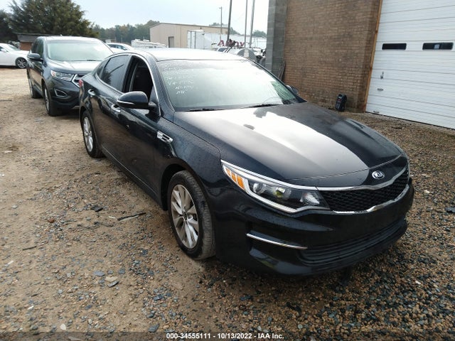 2017 Kia Optima, VIN: 5XXGT4L32HG121996