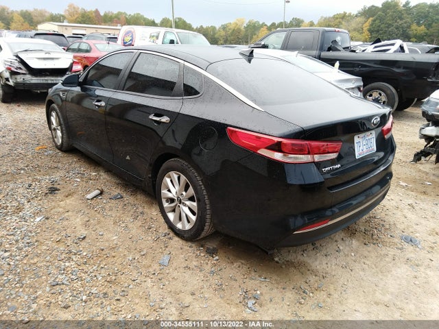 2017 Kia Optima, VIN: 5XXGT4L32HG121996