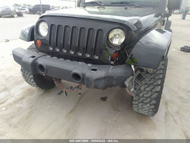 1C4BJWEG1DL575176 Jeep Wrangler Unlimited Sahara
