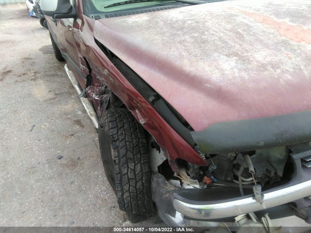 2000 CHEVROLET SILVERADO 2500 LS VIN: 1GCFC29U5YE256443