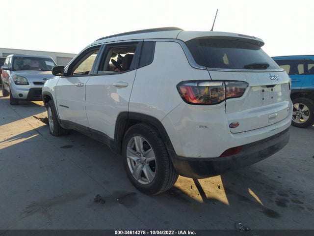 2022 Jeep Compass, VIN: 3C4NJCBB8NT145588