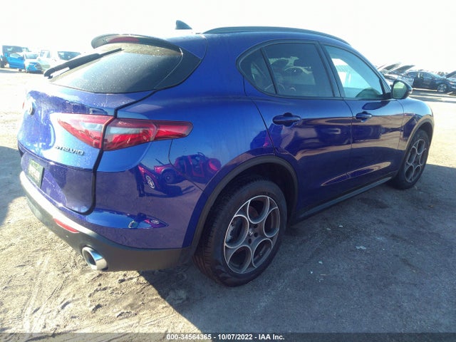 2021 Alfa Romeo Stelvio, VIN: ZASPAKAN5M7D00347