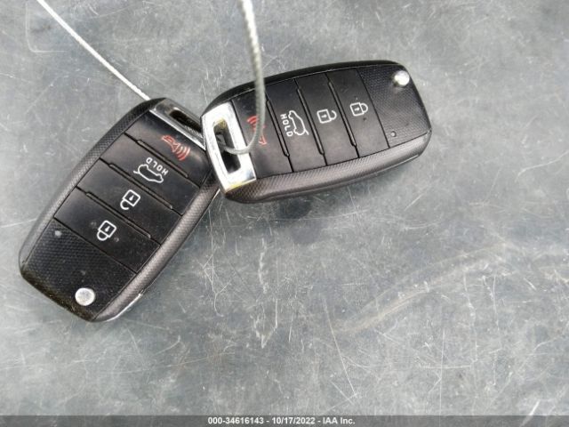 KNDJN2A27E7105618 KIA Soul Base