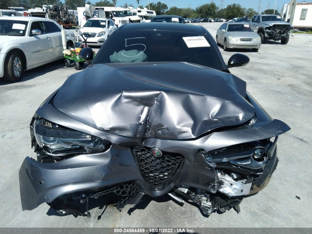2022 Alfa Romeo Giulia, VIN: ZARFAMBN2N7666451