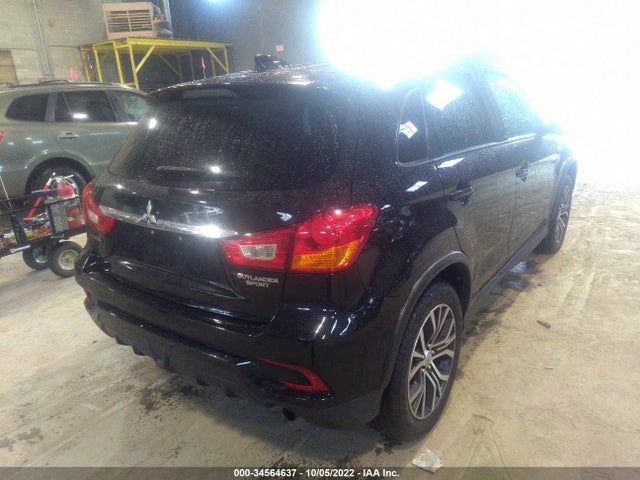 JA4AP3AUXJU017010 Mitsubishi Outlander Sport 2.0