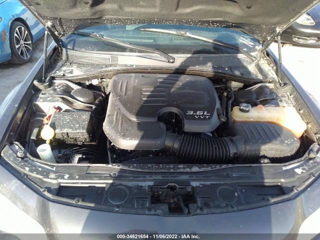 Chrysler 300 2015 2C3CCAPG1FH882835 Image 10