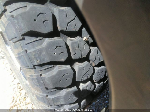 1C4HJXDN4JW248913 Jeep Wrangler Unlimited Sport
