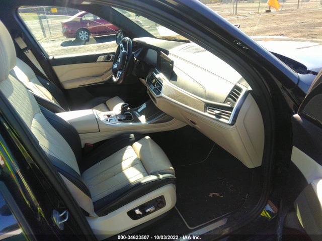 2020 BMW X7, VIN: 5UXCX6C06LLE35813