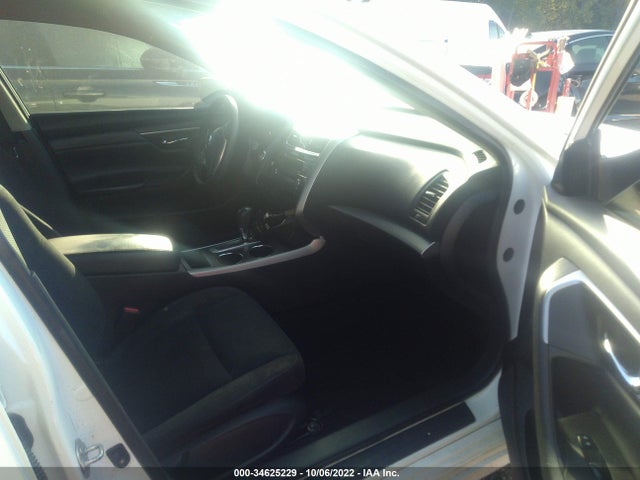 2015 Nissan Altima, VIN: 1N4AL3AP5FN923603