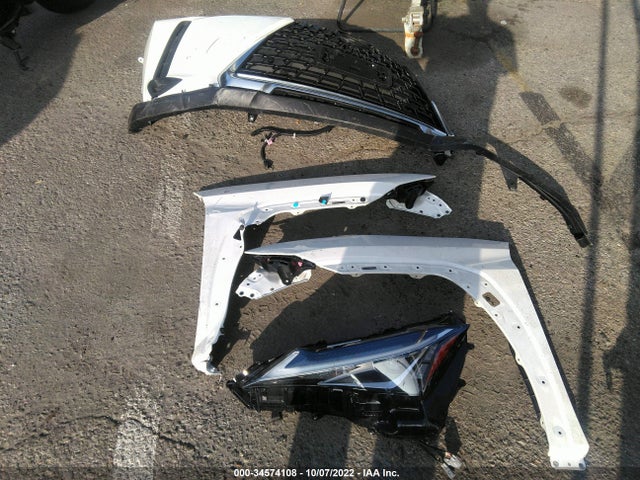 Lexus Ux Ux 200 2021 JTHX3JBH4M2037205 Image 4