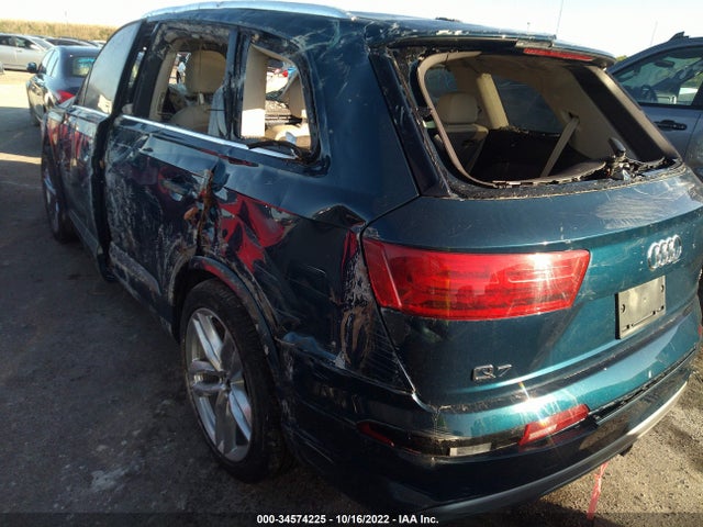 Audi Q7 2018 WA1VAAF7XJD040636 Image 3