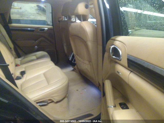 2017 Porsche Cayenne, VIN: WP1AA2A28HKA86864