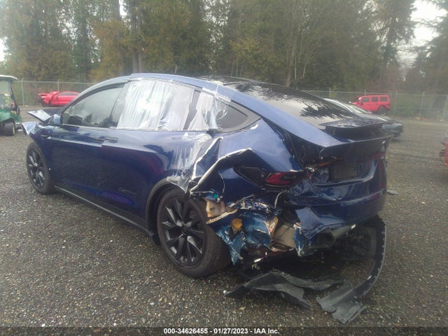 2022 Tesla Model X, VIN: 7SAXCAE51NF351477