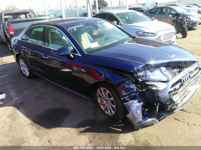 2022 Audi A4, VIN: WAUABAF45NA004817