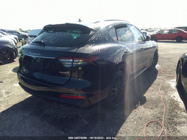 2022 Maserati Levante, VIN: ZN661XUA0NX388024