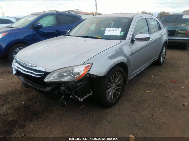 Chrysler 200 Limited 2011 1C3BC2FG8BN590197 Image 2