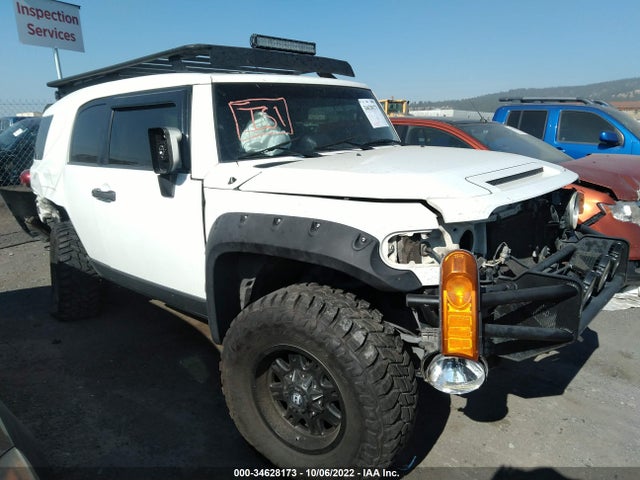 2014 Toyota FJ Cruiser, VIN: JTEBU4BF5EK205200