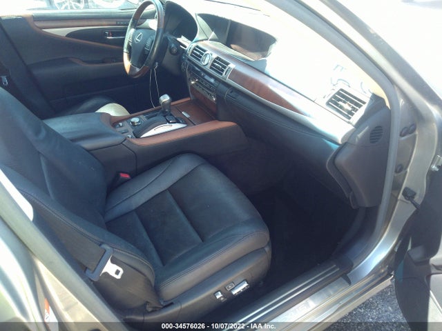 2017 Lexus LS, VIN: JTHBL5EF1H5144762