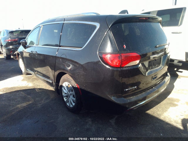 Chrysler Pacifica 2019 аукцион фото