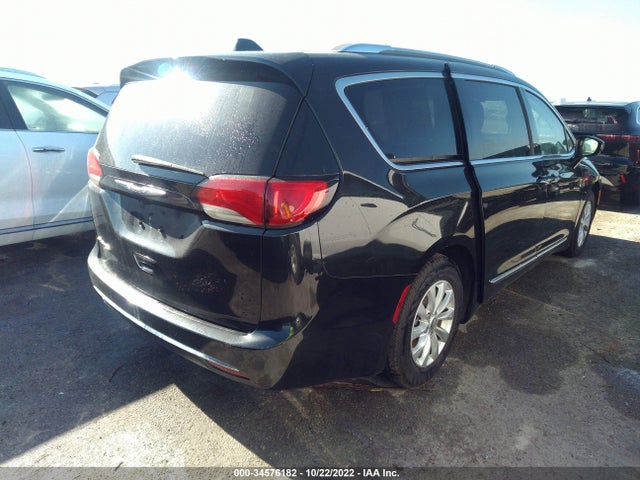 Chrysler Pacifica 2019 аукцион фото