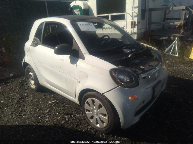 2016 Smart Fortwo, VIN: WMEFJ5DA4GK103932