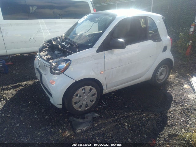 2016 Smart Fortwo, VIN: WMEFJ5DA4GK103932
