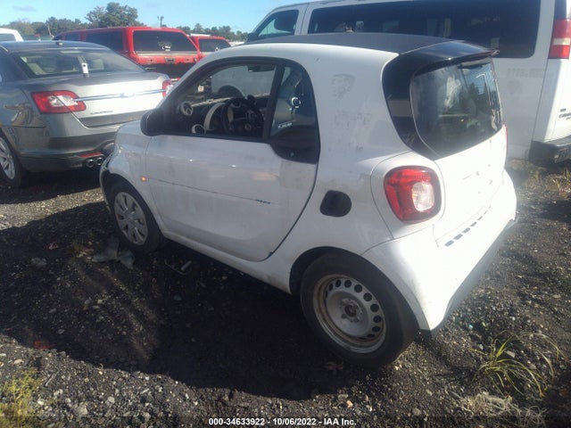 2016 Smart Fortwo, VIN: WMEFJ5DA4GK103932