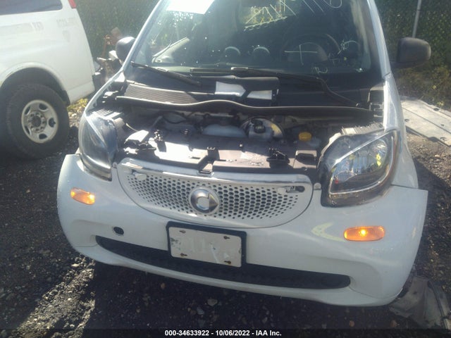 2016 Smart Fortwo, VIN: WMEFJ5DA4GK103932