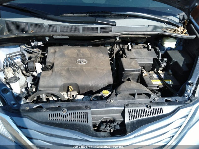 2015 Toyota Sienna, VIN: 5TDKK3DC5FS645225