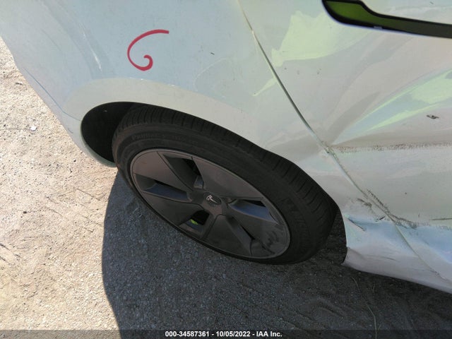 Tesla MODEL 3 2022 5YJ3E1EB7NF172498 Image 7