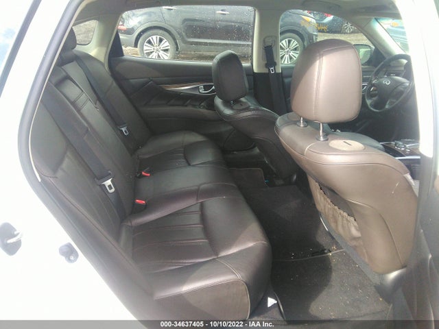 2016 Infiniti Q70, VIN: JN1BY1PR6GM721070