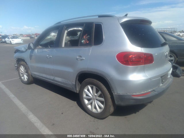 WVGRV7AXXHK015436 Volkswagen Tiguan Wolfsburg Edition