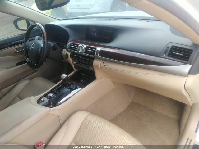 2015 Lexus LS, VIN: JTHBL5EF4F5133834