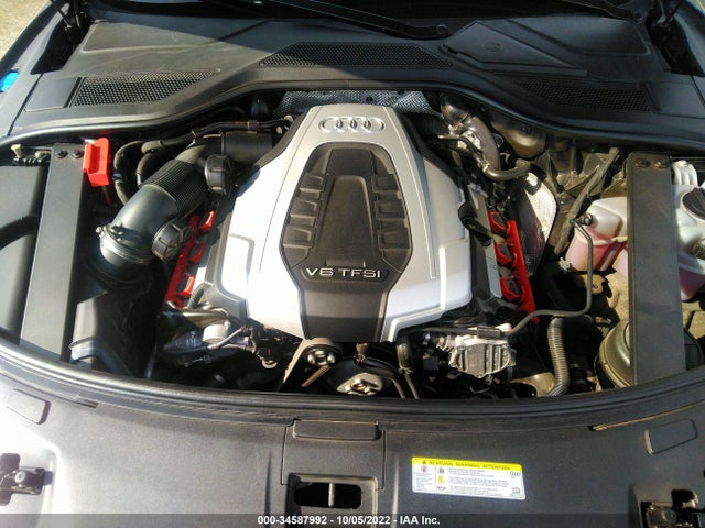 2017 Audi A8, VIN: WAU44AFD8HN017615