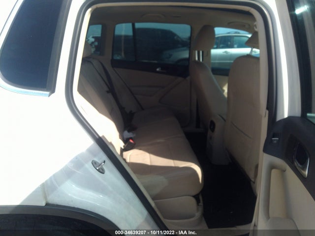 2011 VOLKSWAGEN TIGUAN SE W/SUNROOF & NAVI VIN: WVGAV7AX6BW564922