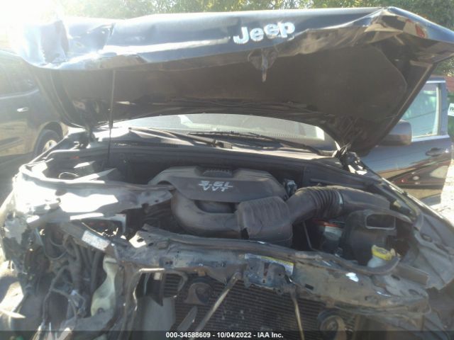 1C4RJFAG0CC208272 Jeep Grand Cherokee Laredo