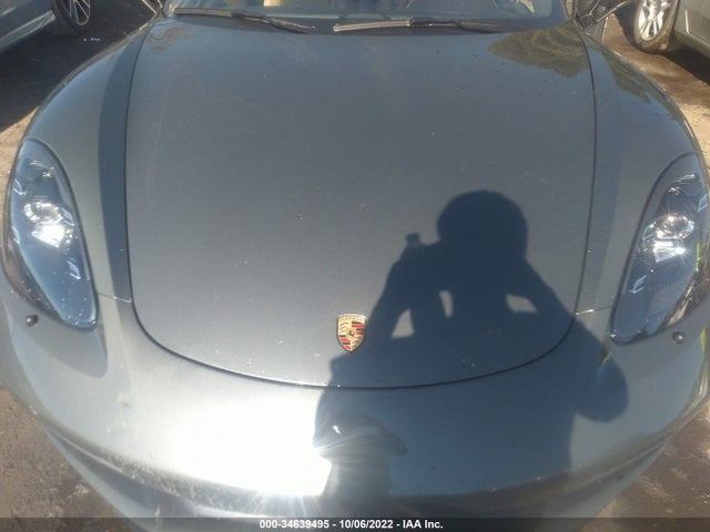 2022 Porsche 718, VIN: WP0AD2A83NS268108