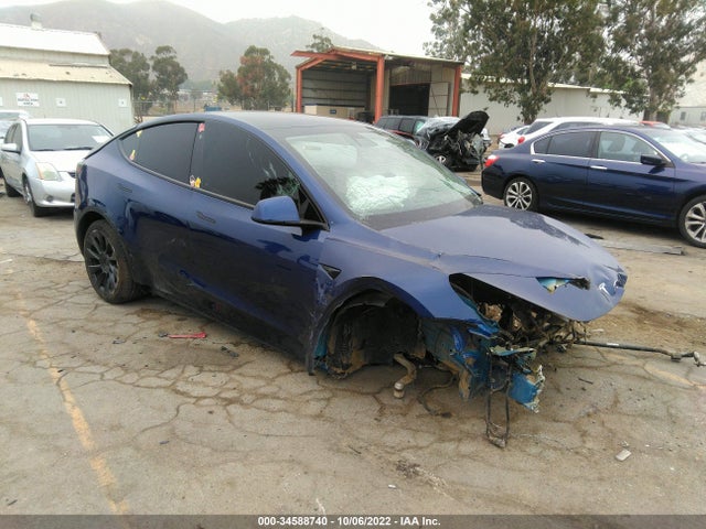 Tesla Model Y Long Range 2022 7SAYGDEE1NF451234 main image