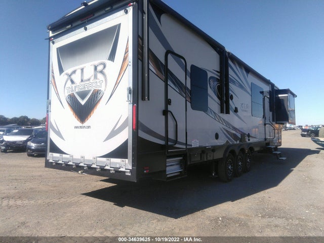 2016 FOREST RIVER THUNDERBOLT VIN: 4X4FXLR36GF161149