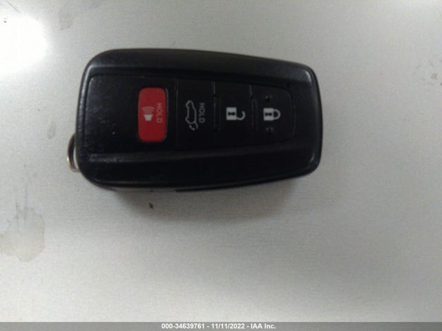 2020 Toyota RAV4, VIN: 2T3J1RFV8LC067102