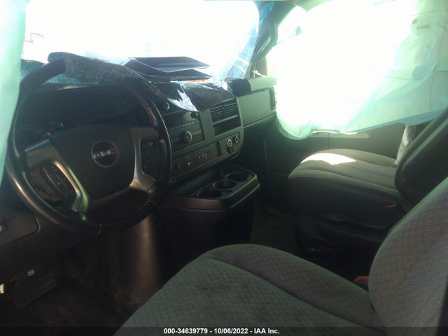 2017 GMC Savana, VIN: 1GTW7AFF7H1182423