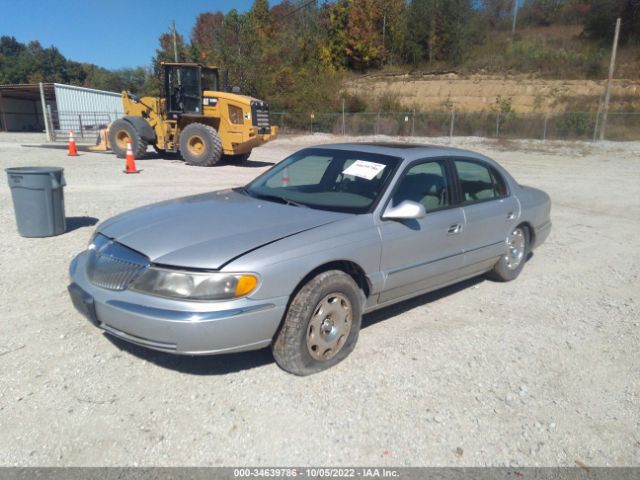 1LNHM97V21Y725983 Lincoln Continental