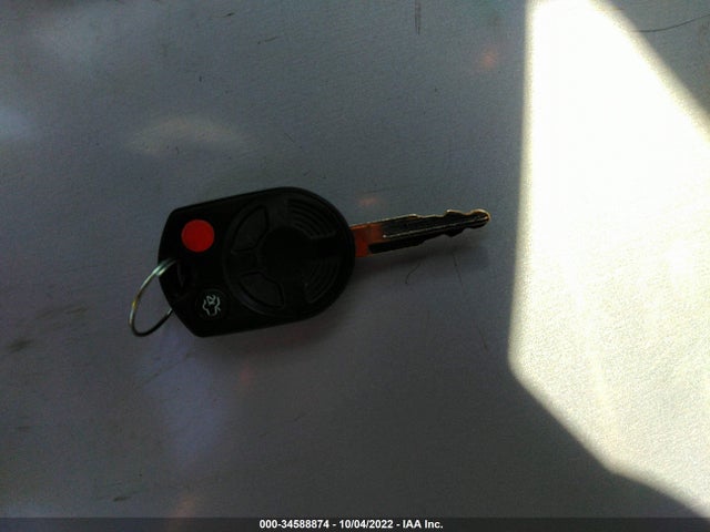 2010 FORD ESCAPE XLT VIN: 1FMCU9DG2AKB08103