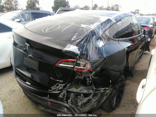 Tesla Model Y Long Range 2022 7SAYGAEE4NF488275 Image 4