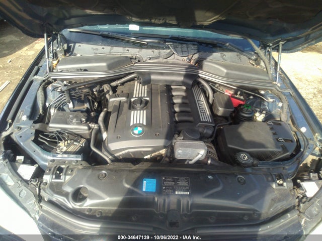 BMW 5 Series 528i 2008 WBANU53598C114942 Image 11
