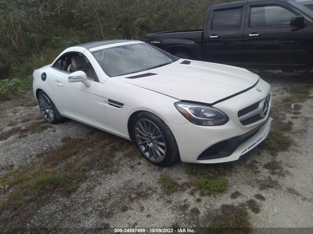 2017 Mercedes-Benz SLK-Class, VIN: WDDPK3JA7HF144709