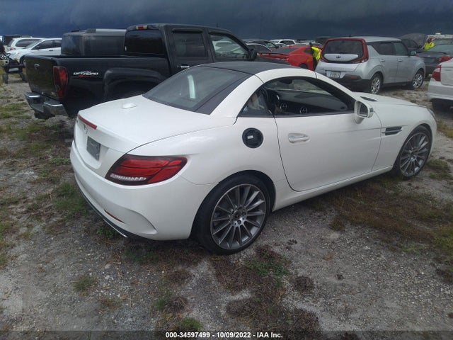 2017 Mercedes-Benz SLK-Class, VIN: WDDPK3JA7HF144709